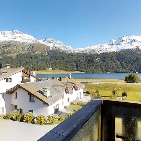 Muntagnarda 18 アパート シルヴァプラーナ