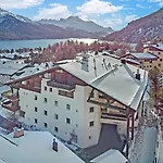 Apartman Muntagnarda 18 *
