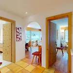 Muntagnarda 18 Apartman
